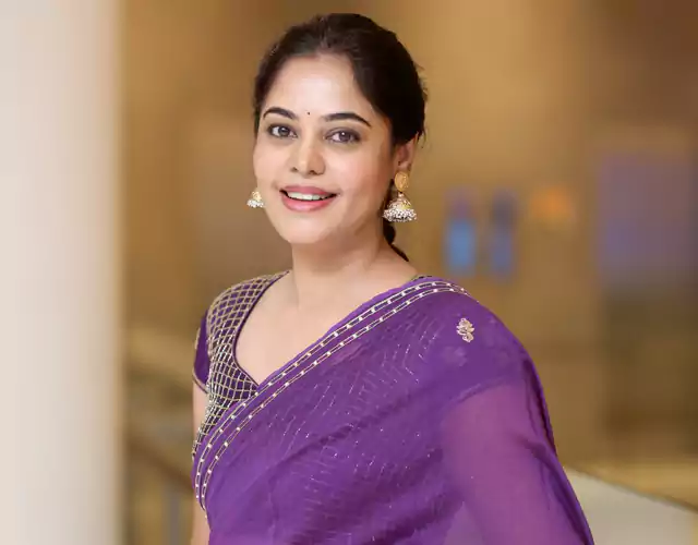 Bindu Madhavi New Images